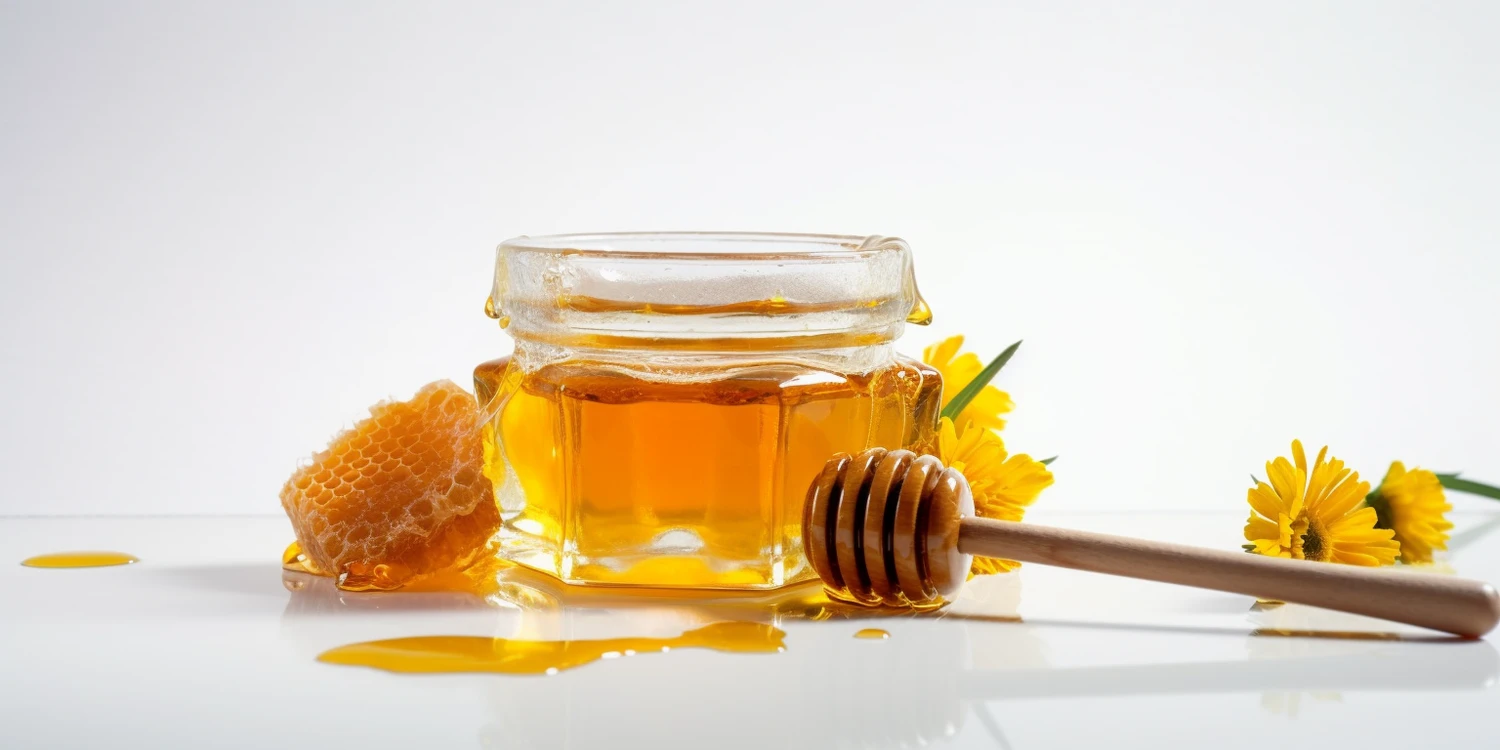 Co leczy miód lipowy?
