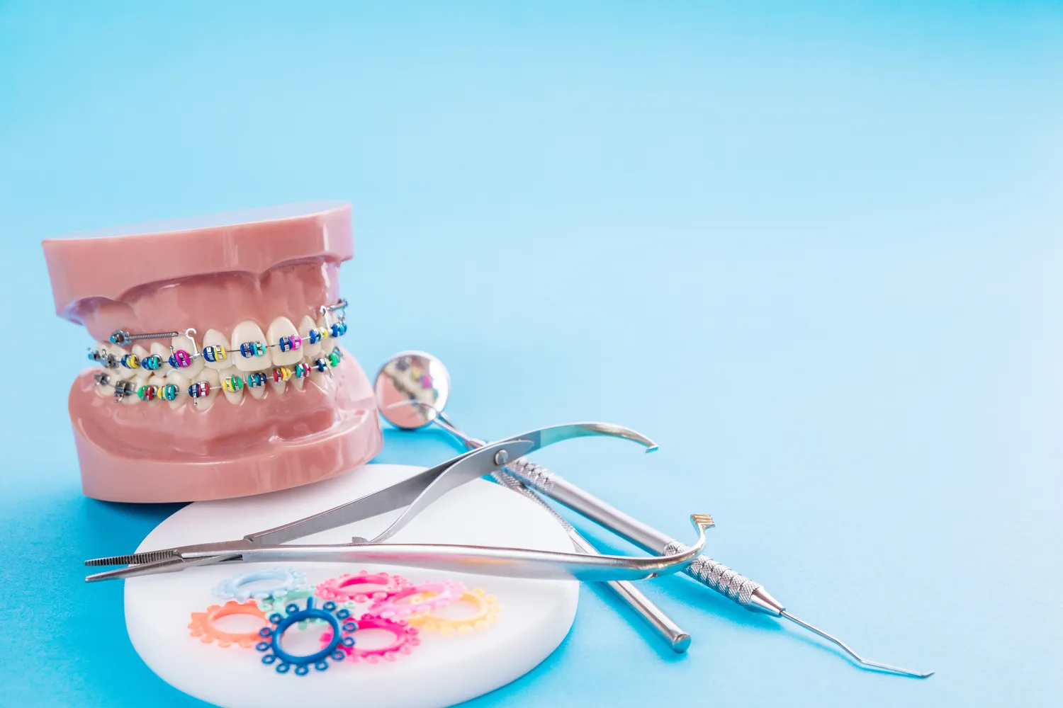 Implanty dentystyczne - czy mogą zastąpić prawdziwe zęby?